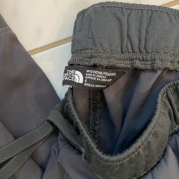 EUC Women’s The North Face Flashdry Base Layer/Shell Joggers - Picture 2 of 5